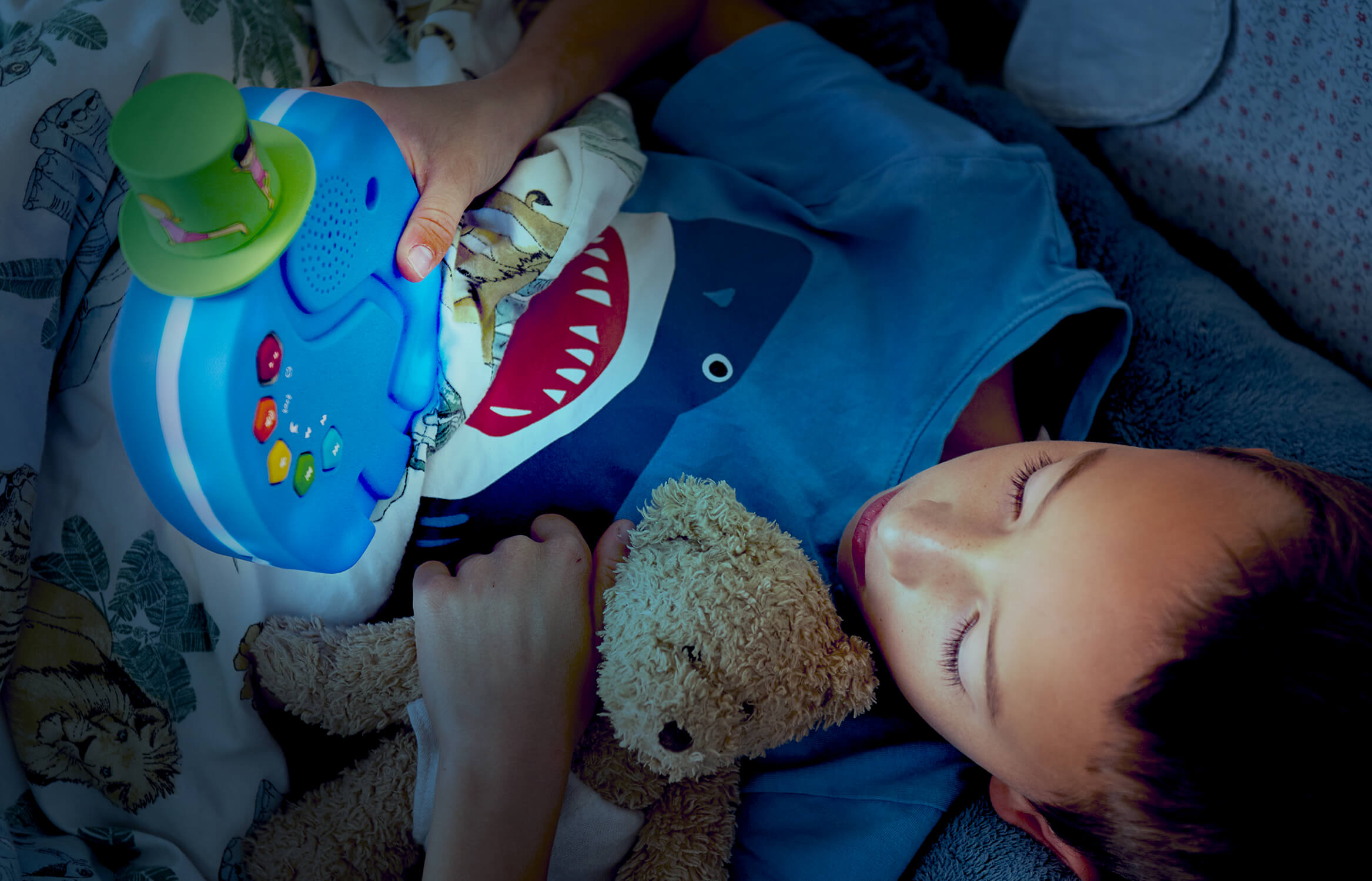 Ein LED-Nachtlicht für Kinder mit Gute Nacht Geschichte 